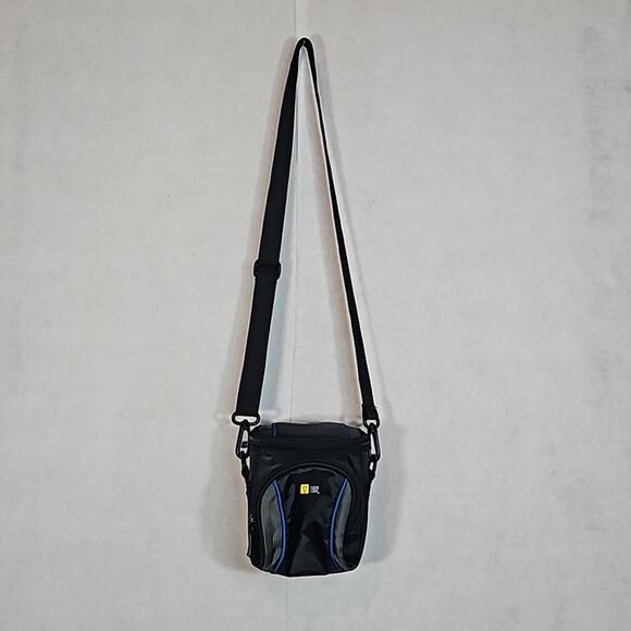 Case Logic Black/Blue small Zip up Digital Camera case/pouch with shoulder strap - Picture 2 of 7